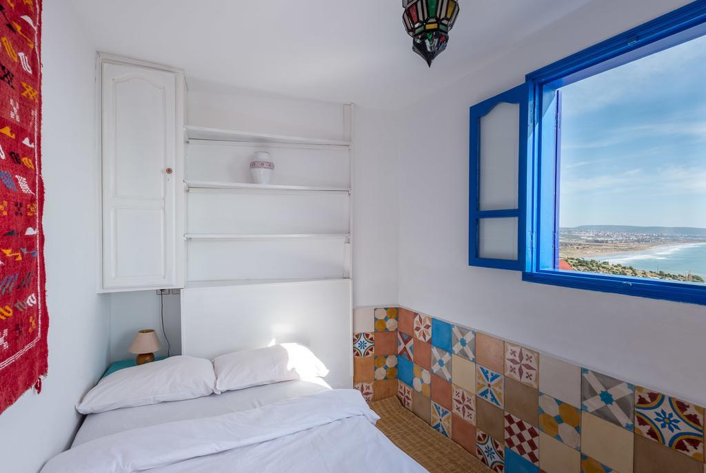 Sundesk Coworking And B&B Taghazout Extérieur photo